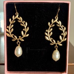 Gold Pearl Drop Earrings
